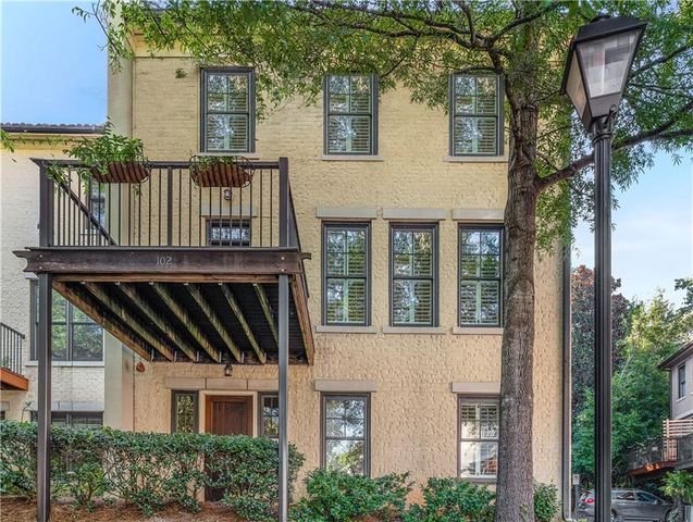 102 Knob Hills Circle, Decatur, GA 30030