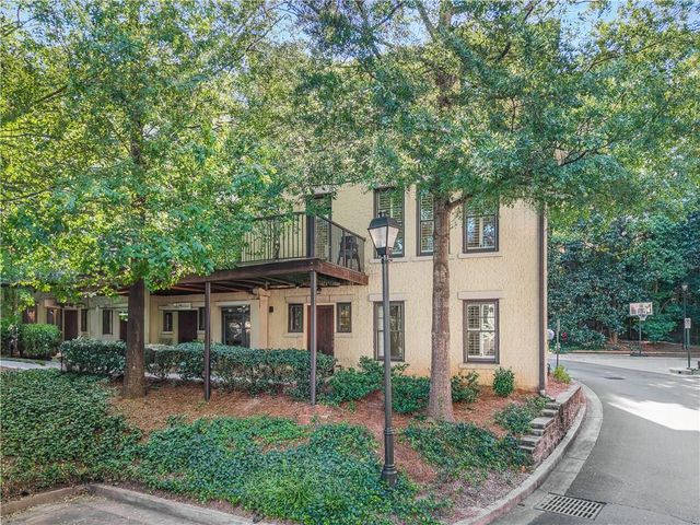 102 Knob Hills Circle, Decatur, GA 30030