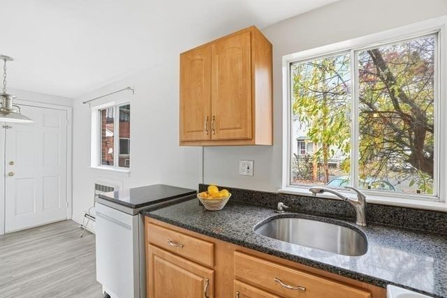 8 Bishop Dr 8, Framingham, MA 01702