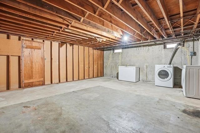 8 Bishop Dr 8, Framingham, MA 01702