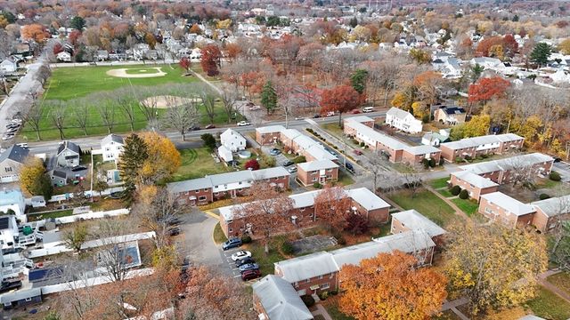 8 Bishop Dr 8, Framingham, MA 01702