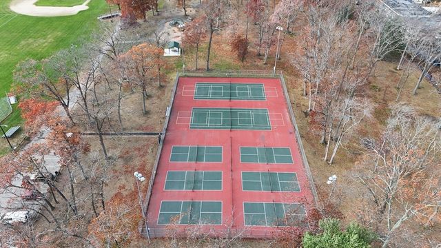 8 Bishop Dr 8, Framingham, MA 01702