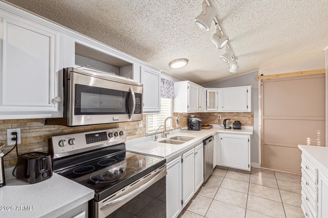 10951 N 91ST Avenue 222, Peoria, AZ 85345