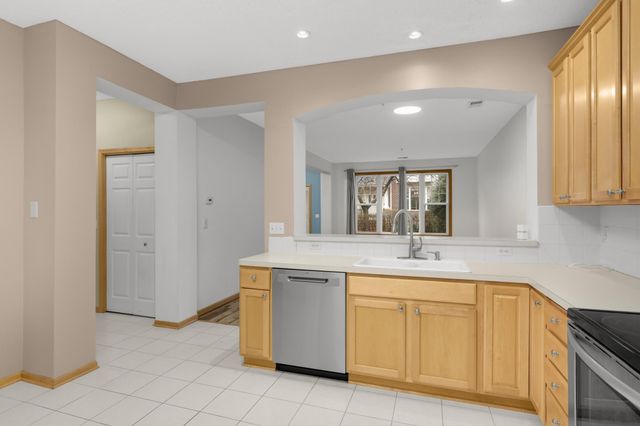 8517 Forestview Lane N, Maple Grove, MN 55369