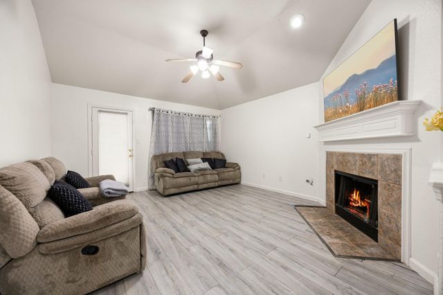 17739 Barton Point Lane, Richmond, TX 77407