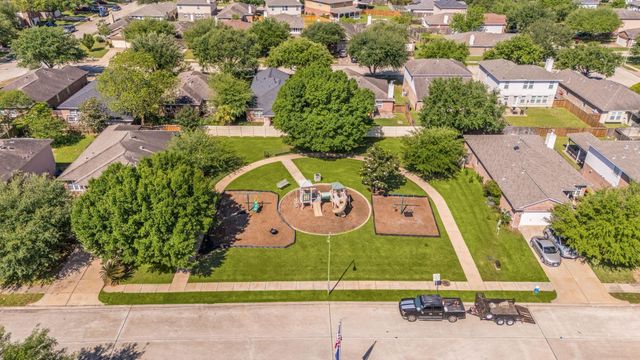 17739 Barton Point Lane, Richmond, TX 77407