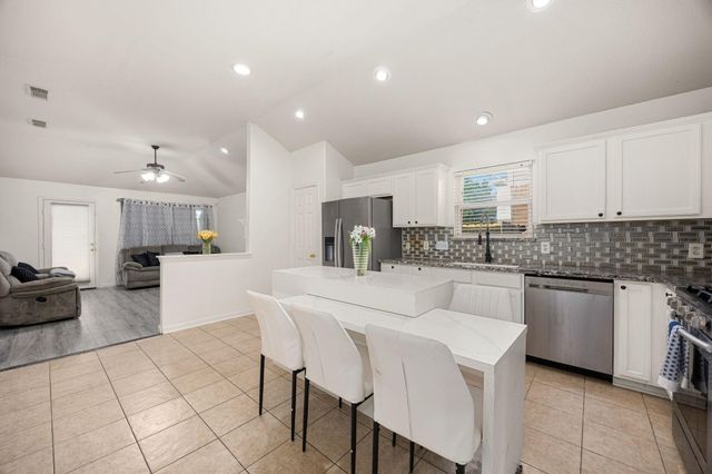 17739 Barton Point Lane, Richmond, TX 77407