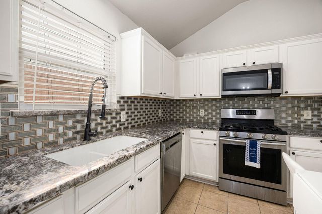 17739 Barton Point Lane, Richmond, TX 77407