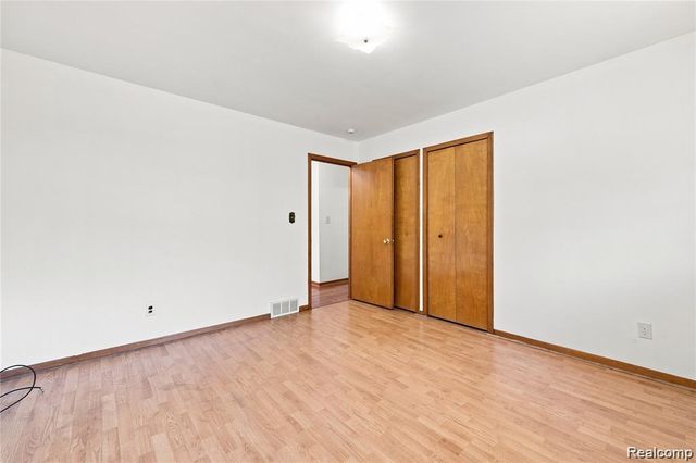 11165 Hanna Drive, Sterling Heights, MI 48312