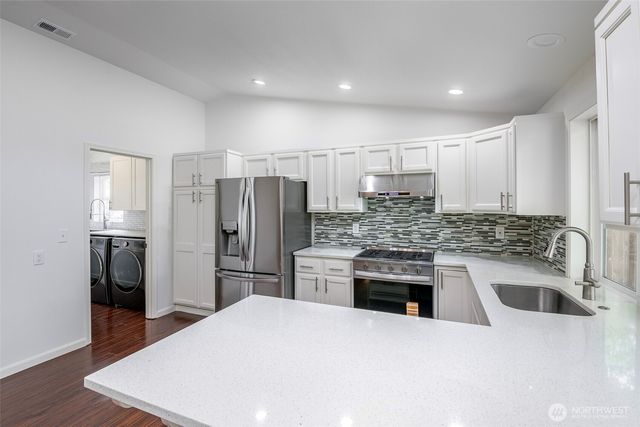 1901 12th Avenue SE, Puyallup, WA 98372