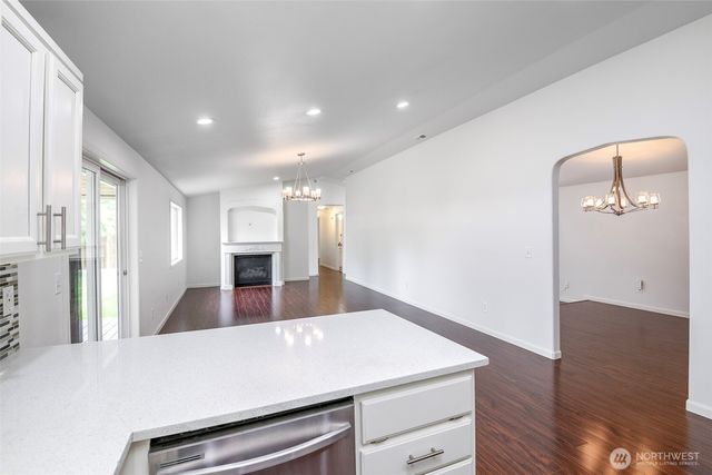1901 12th Avenue SE, Puyallup, WA 98372