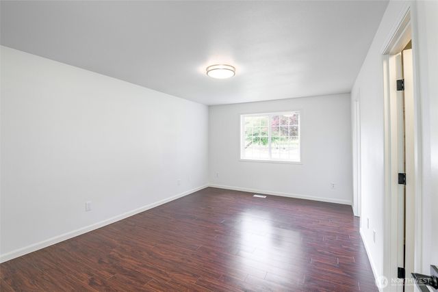 1901 12th Avenue SE, Puyallup, WA 98372