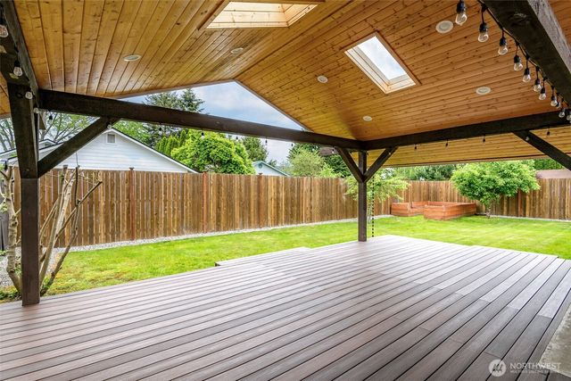 1901 12th Avenue SE, Puyallup, WA 98372