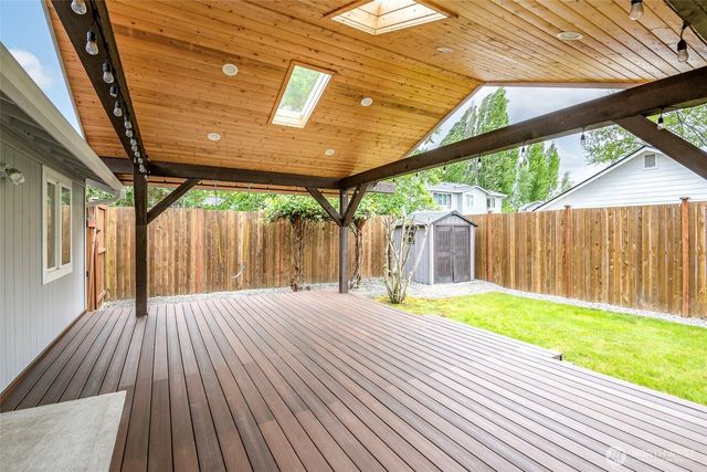 1901 12th Avenue SE, Puyallup, WA 98372