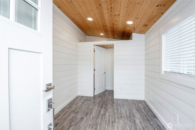 1901 12th Avenue SE, Puyallup, WA 98372