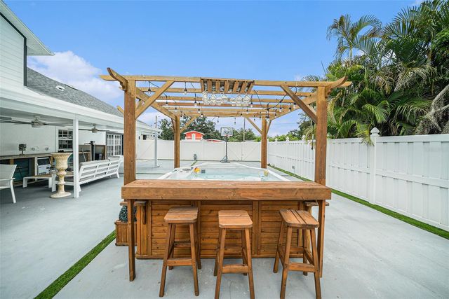 8502 MAY STREET, Tampa, FL 33614