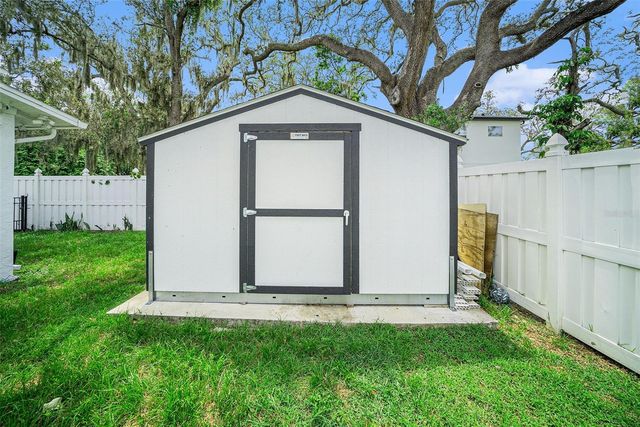 8502 MAY STREET, Tampa, FL 33614