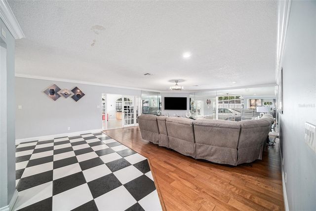 8502 MAY STREET, Tampa, FL 33614