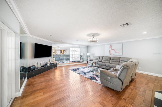 8502 MAY STREET, Tampa, FL 33614