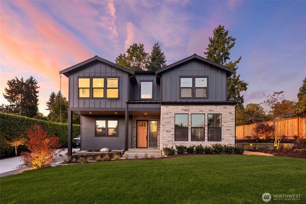 638 11th Avenue, Kirkland, WA 98033