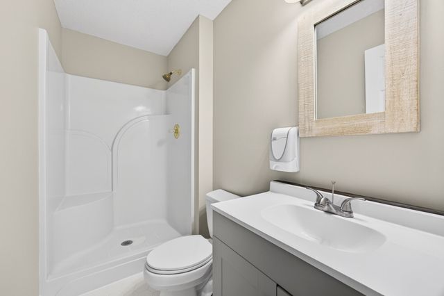 204 Meadowview Dr, Crossville, TN 38558