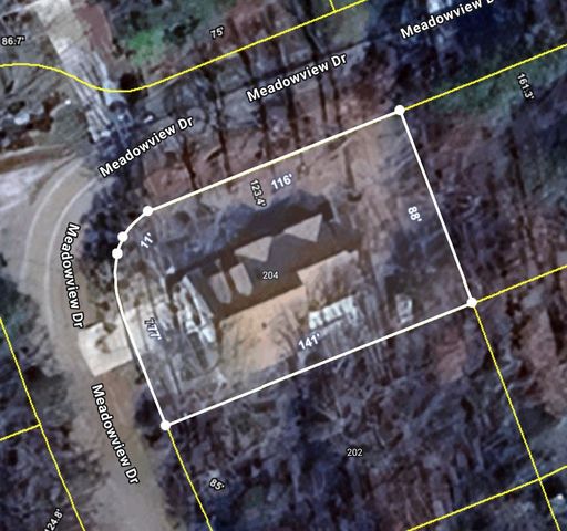 204 Meadowview Dr, Crossville, TN 38558