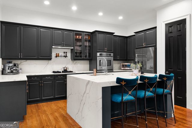 5945 Reddington Way, Atlanta, GA 30328