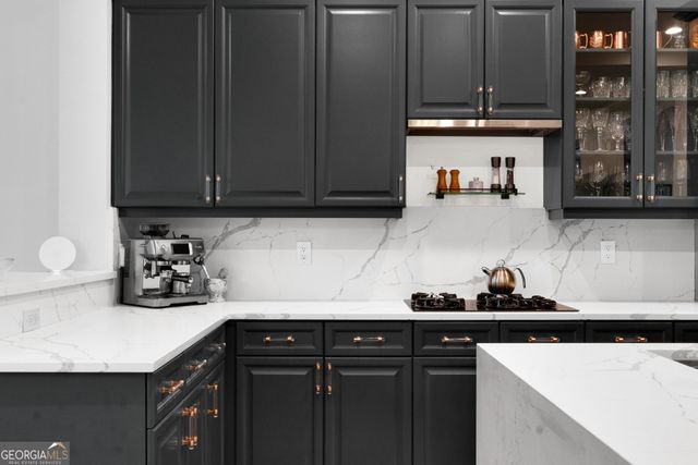 5945 Reddington Way, Atlanta, GA 30328