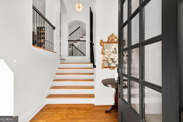 5945 Reddington Way, Atlanta, GA 30328