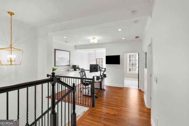 5945 Reddington Way, Atlanta, GA 30328