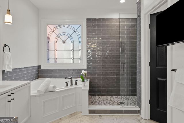 5945 Reddington Way, Atlanta, GA 30328