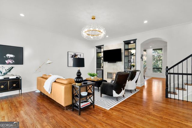 5945 Reddington Way, Atlanta, GA 30328