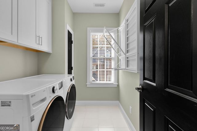 5945 Reddington Way, Atlanta, GA 30328