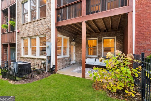 5945 Reddington Way, Atlanta, GA 30328