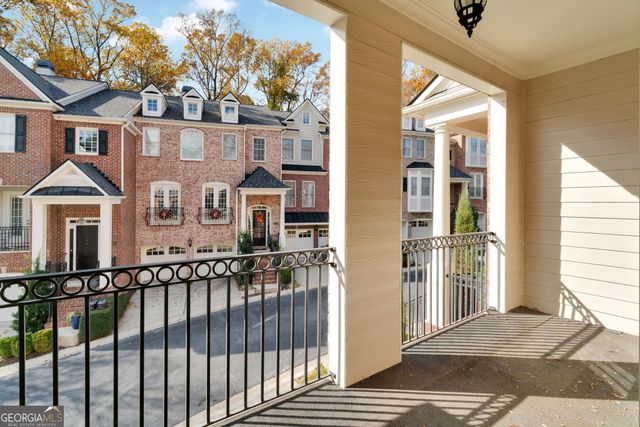 5945 Reddington Way, Atlanta, GA 30328