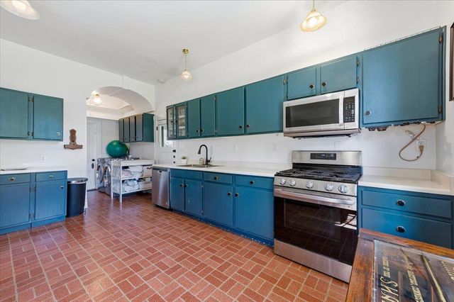 220 Colfax Ave, Grass Valley, CA 95945