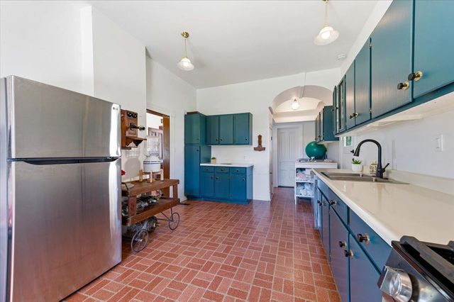 220 Colfax Ave, Grass Valley, CA 95945