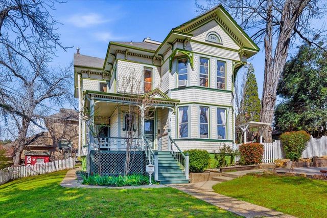 220 Colfax Ave, Grass Valley, CA 95945