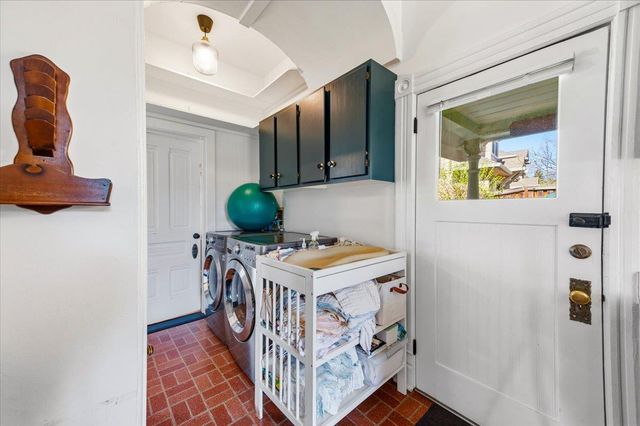 220 Colfax Ave, Grass Valley, CA 95945