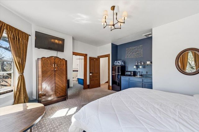 220 Colfax Ave, Grass Valley, CA 95945