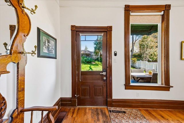 220 Colfax Ave, Grass Valley, CA 95945