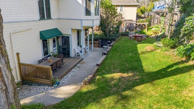 220 Colfax Ave, Grass Valley, CA 95945