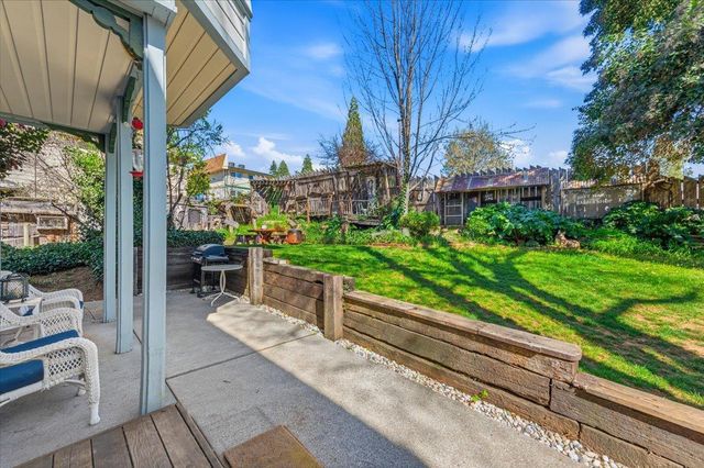 220 Colfax Ave, Grass Valley, CA 95945