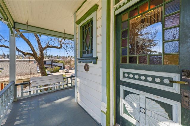 220 Colfax Ave, Grass Valley, CA 95945