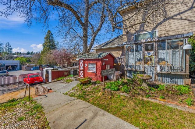 220 Colfax Ave, Grass Valley, CA 95945