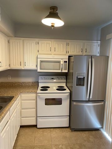 336 Melrose Drive 21C, Richardson, TX 75080