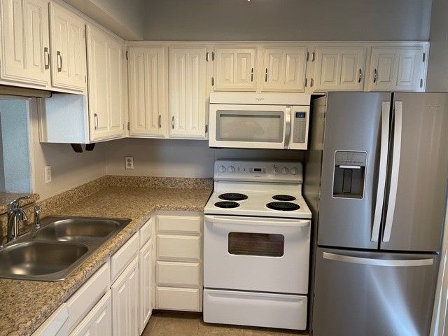 336 Melrose Drive 21C, Richardson, TX 75080