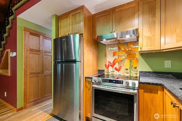 22 Berry Wood Place, Bellingham, WA 98229