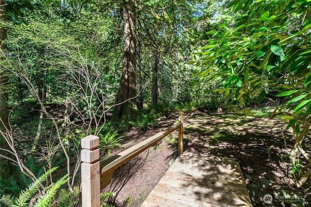 22 Berry Wood Place, Bellingham, WA 98229