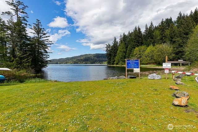 22 Berry Wood Place, Bellingham, WA 98229